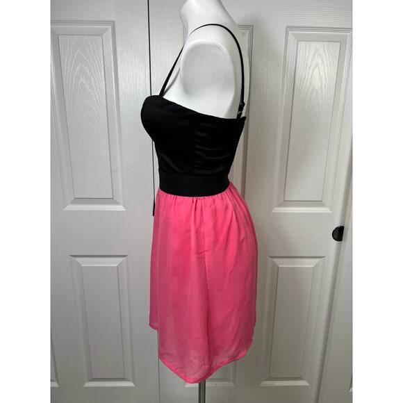 NEW G by Guess Women's Danelle Bustier Dress Jet Black/ Camellia Rose Small - Picture 4 of 10